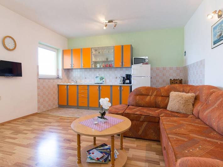 Ganze Wohnung, Superb Apartment in Senj Lika - Karlovac with Private Pool in Senj, Kvarner Festland