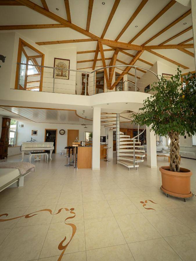 280m2 Luxus Loft Atrium-X 60m2 Terrasse in Rorbas-Freienstein, Rorbas