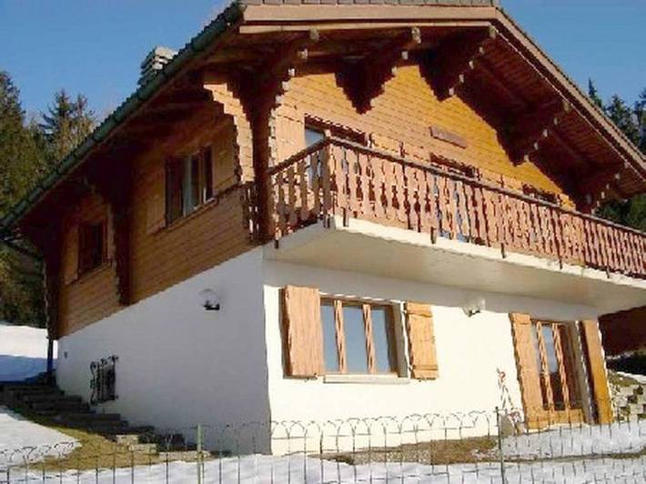 Gîte pour 7 personnes, avec balcon ainsi que sauna et vue à Icogne