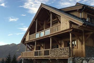 Chalet pour 12 personnes, avec jardin et sauna, animaux acceptés à Villard-Reculas