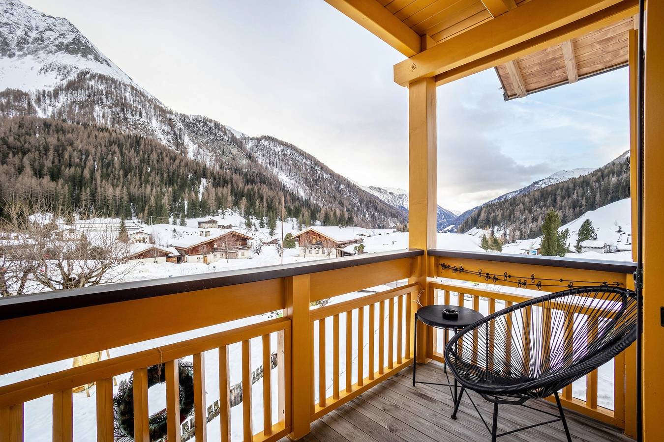 Appartamento intero, Appartamento "Mountain Residence Kasern Nr 1" con vista sulle montagne, giardino e Wi-Fi in Casere (Predoi), Predoi