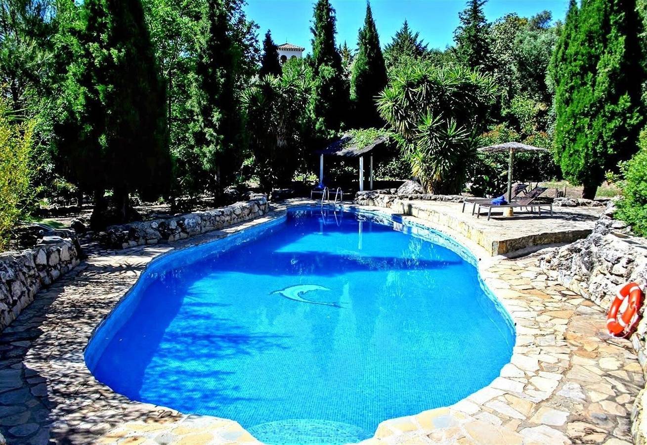 Villa 'El Cortijo' with Mountain View, Private Pool, Terrace, A/C & Wi-Fi in Montecorto, Andalusia