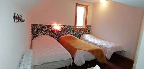 Appartement De Vacances pour 7 Personnes dans Lac des Hermines, Besse-et-Saint-Anastaise, Photo 4