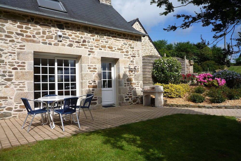 Gîte pour 3 Personnes dans Scrignac, Parc naturel régional d'Armorique