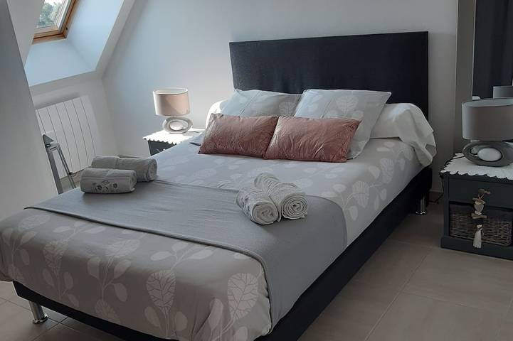 Appartement entier, Appart. F2 à Caen avec garage et Wifi. in Caen, Région de Caen