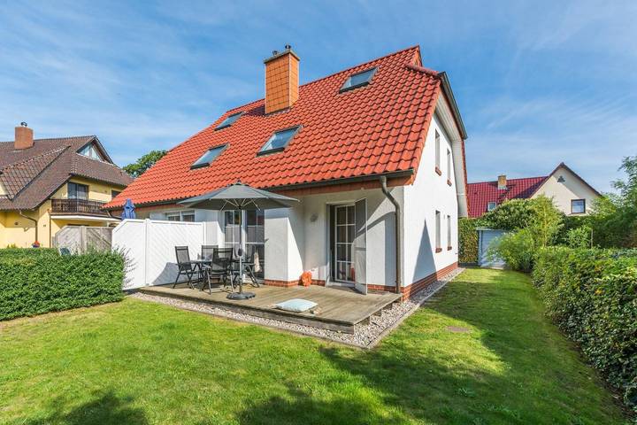 Ferienhaus für 8 Personen, mit Terrasse und Garten sowie Sauna
