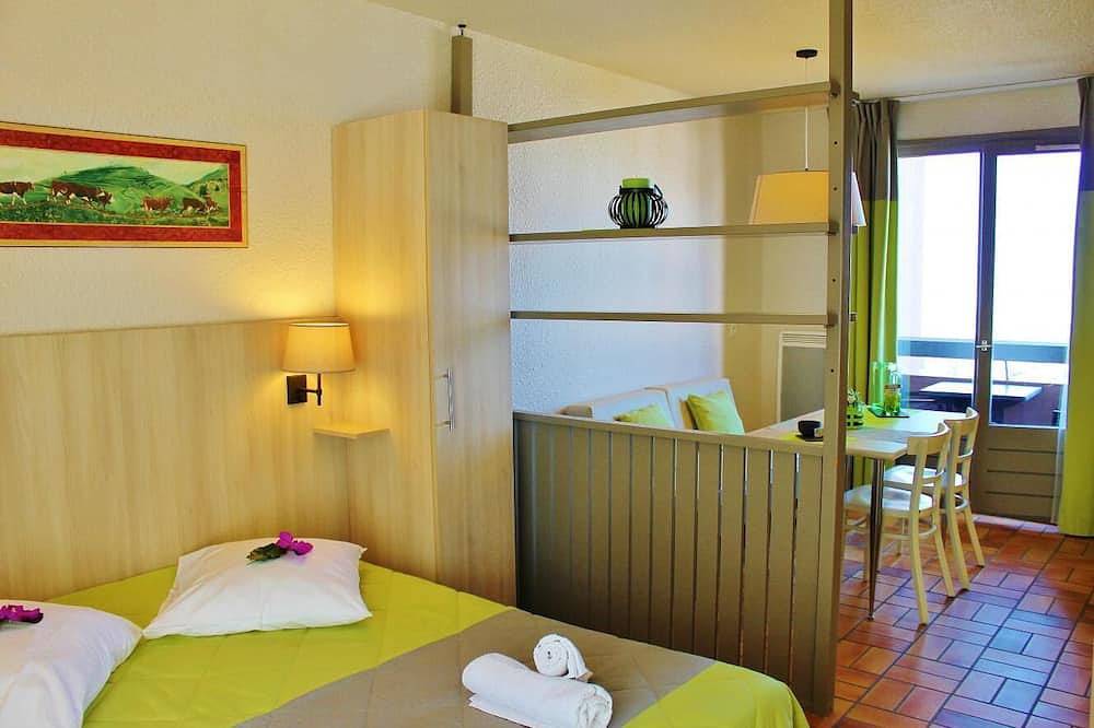 Ganze Wohnung, Schwimmbad, sauna, balkon, fernseher, 23m², Thollon les Mémises in Évian-les-Bains, Thonon-les-Bains und Umgebung