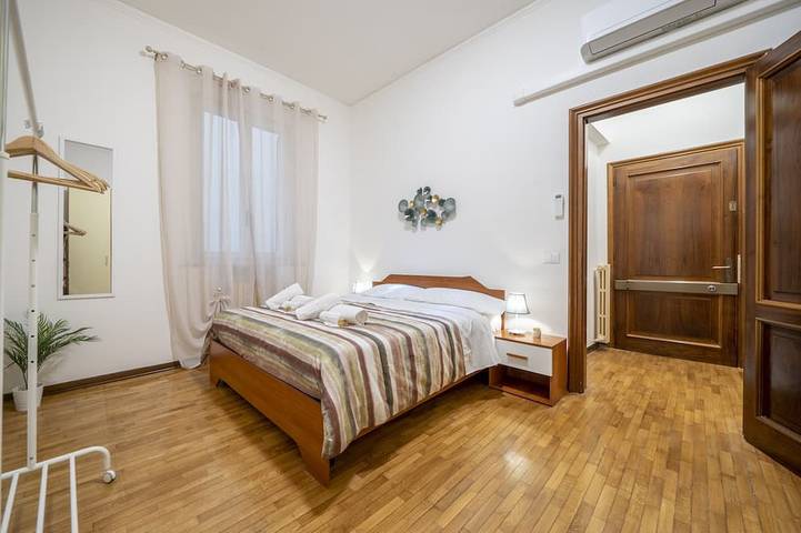Ganze Wohnung, [Ghirlandina]Fabulous apartment in the city center in Modena, Modena Provinz