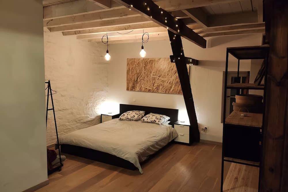 Appartement entier, Unique Historic Mill Loft with River Lys Views in Gand, Province de Flandre-Orientale