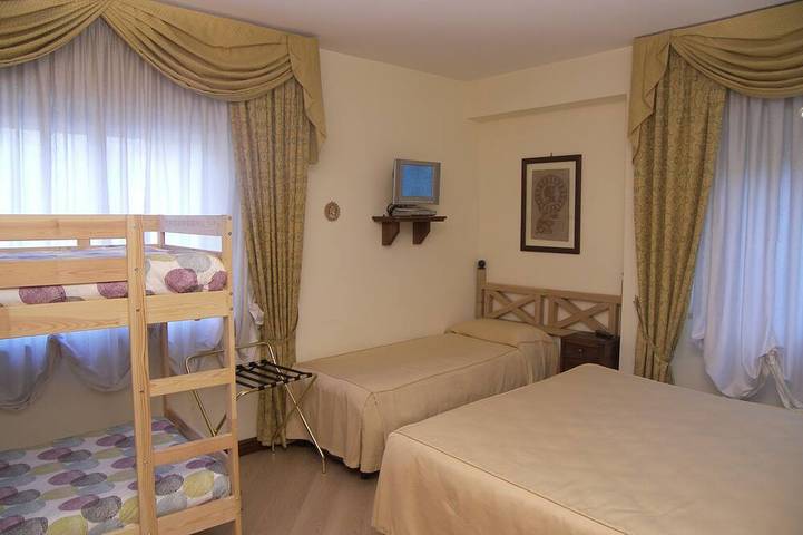 Bed and breakfast for 3 personer, med jacuzzi - 1