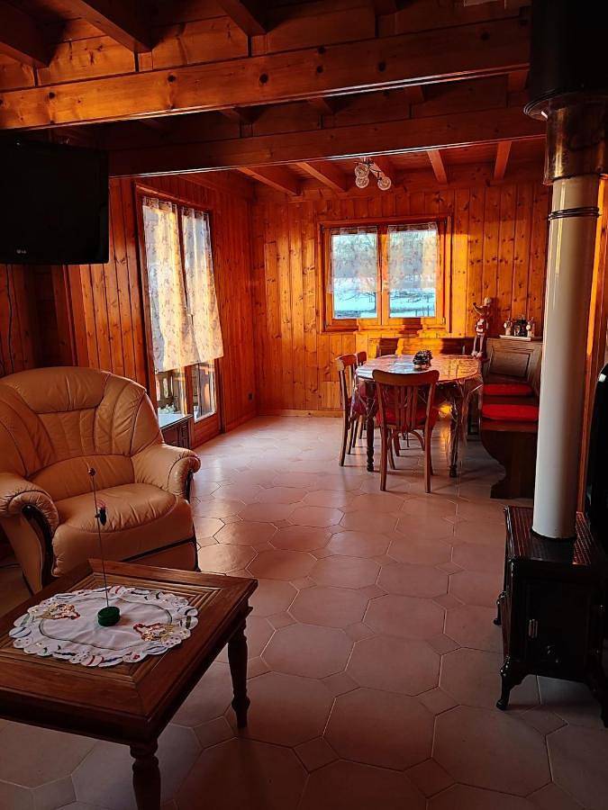 Gîte pour 4 personnes, avec jardin et vue, animaux acceptés dans Saffloz - 4