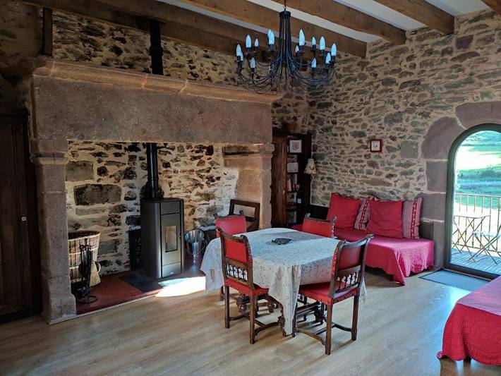 Location de vacances pour 3 personnes, avec Balcon et Vue à Escandolières