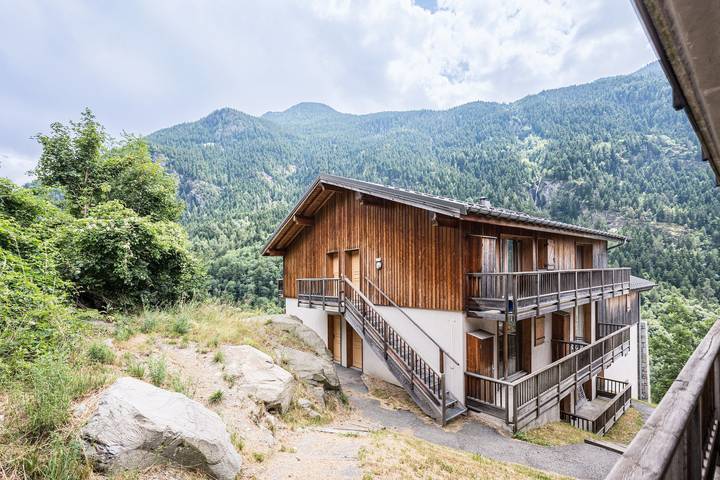 Appartement de vacances pour 6 personnes, avec Balcon et Jacuzzi ainsi que Jardin et Sauna