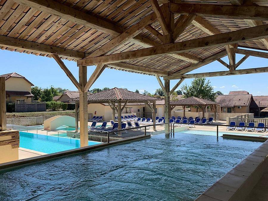 Club Belambra Les Portes de Dordogne - Wohnung 2 personen - Premium-Maisonette-Studio für 2 Personen, Schlafbereich, Balkon in Alvignac, Regionaler Naturpark Causses du Quercy