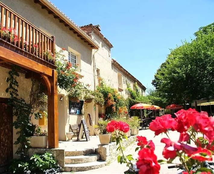 Camping pour 4 personnes, avec terrasse, animaux acceptés dans le Gers - 2