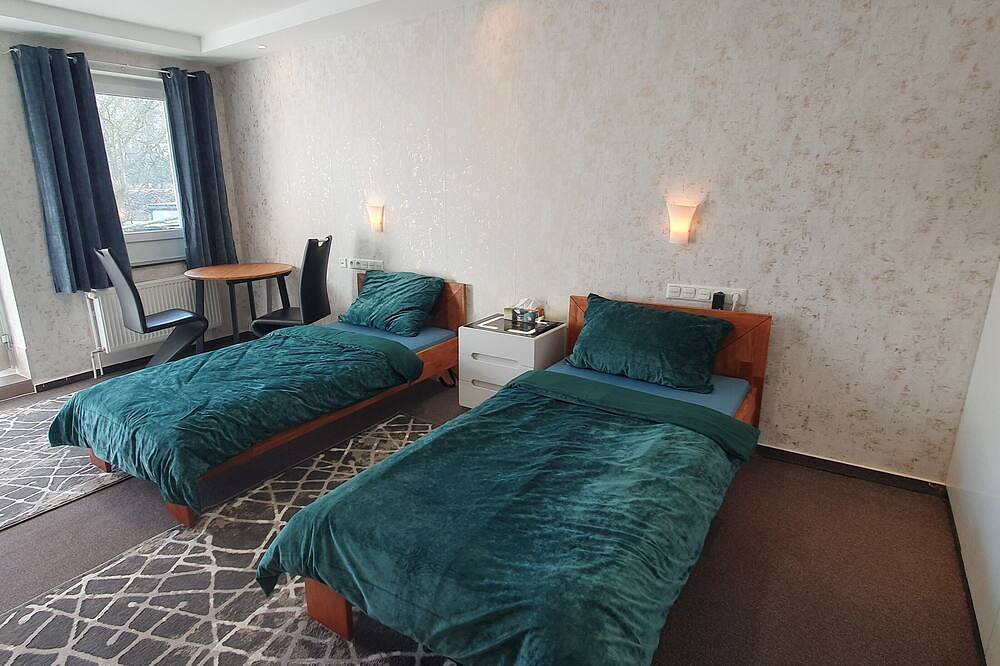 Ganze Wohnung, Nr 11. Complete apartment with separate entrance in the center in Finkenwerder, Hamburg
