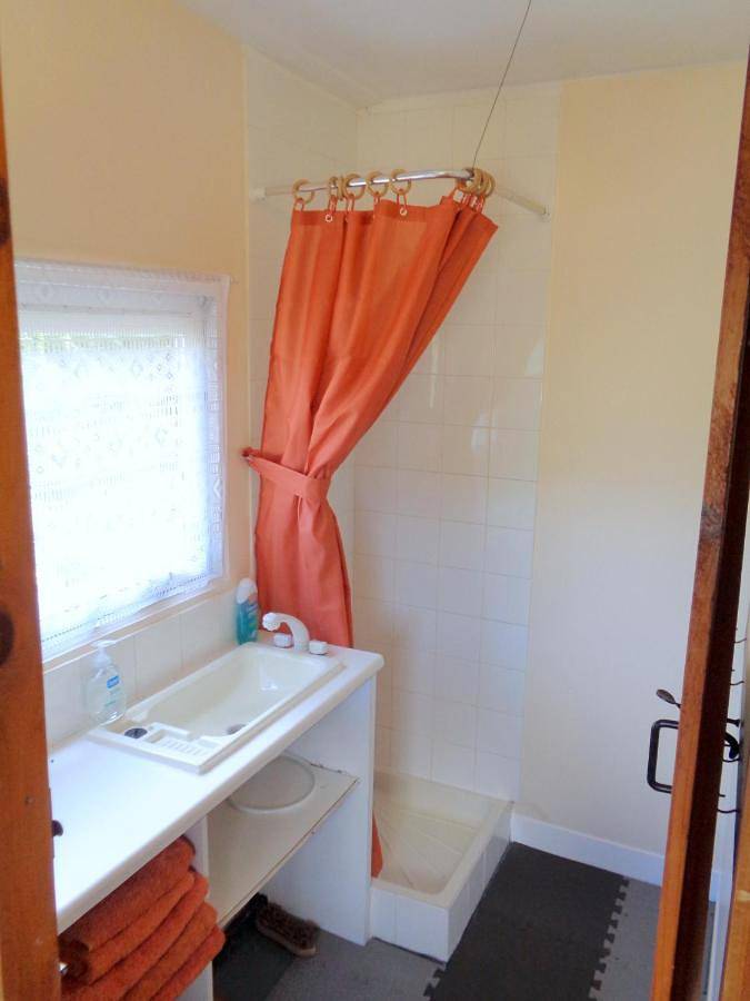 Gîte pour 8 personnes, avec vue sur le lac ainsi que jardin et vue, animaux acceptés à Saint-Vincent-Jalmoutiers - 3