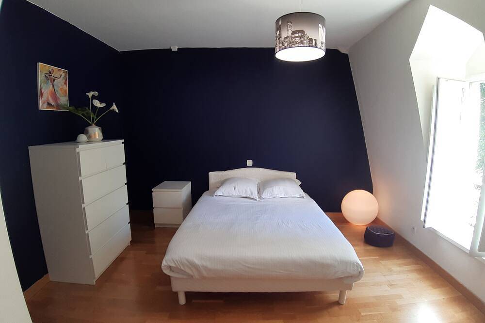 Charming residence with garden ideal for vacations with family or friends in Auray, Côte des Mégalithes