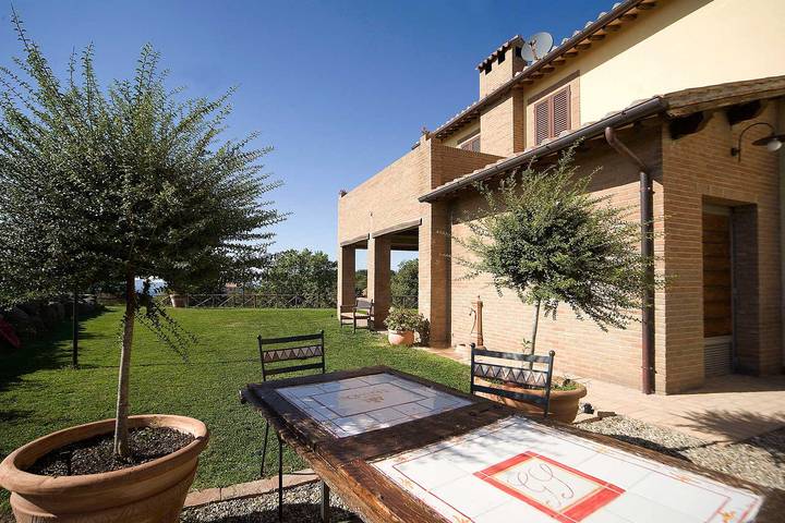 Ferienwohnung für 4 Personen, mit Garten und Pool - 1