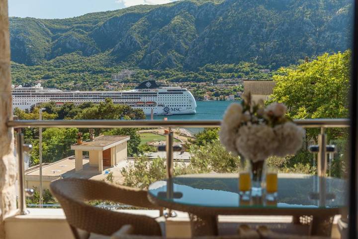 Gîte pour 4 personnes, avec jardin et vue à Kotor - 3