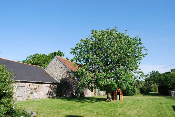 Gîte für 6 Personen, mit Terrasse und Garten in Erquy - 3