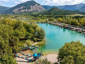 Camping für 4 Personen, mit Kinderpool in Rhone-Alpes