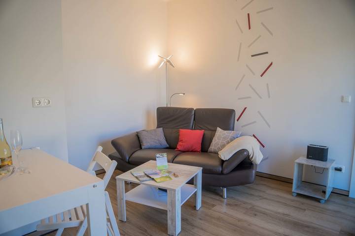Ferienwohnung für 2 Personen, mit Terrasse und Garten sowie Sauna