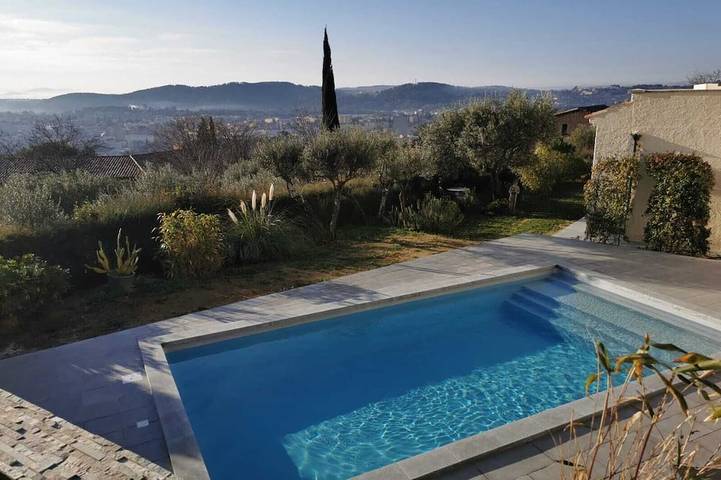 Gîte pour 4 personnes, avec Terrasse et Jardin