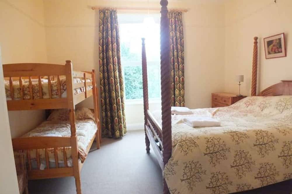 Big house for big holidays in Coniston, Lake District