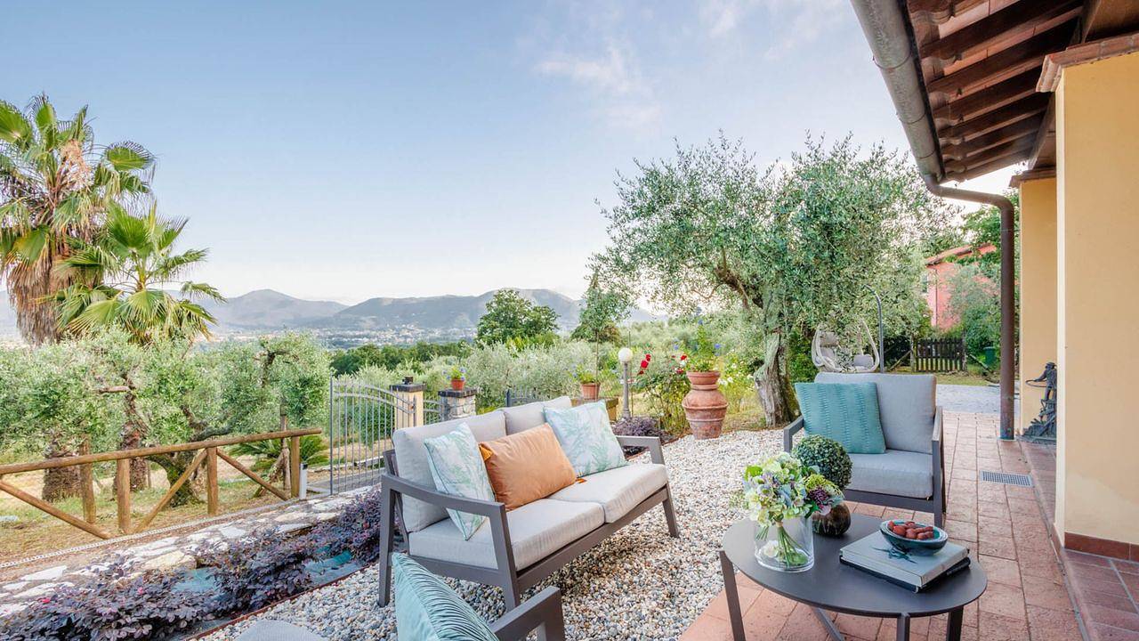 Villa for 6 Guests in Lucca, Lucca Province