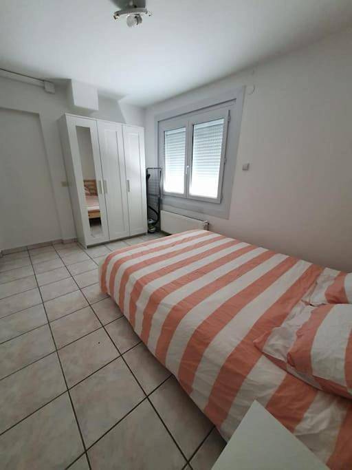 Appartement entier, Charmant appartement au rez de jardin d'une maison in Divonne-les-Bains, Gex