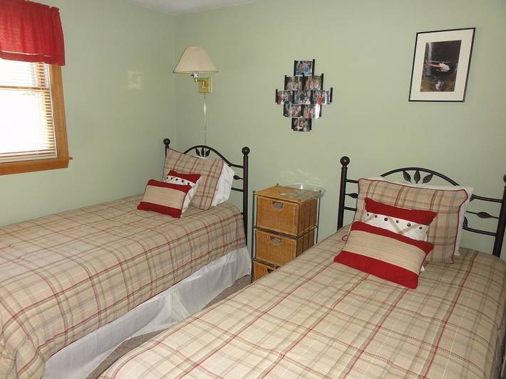 Vacation rental for 8 people, with yard in Lake Winnipesaukee