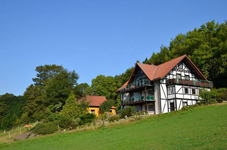 Ferienhaus für 4 Personen, mit Balkon und Garten sowie Ausblick in Poppenhausen