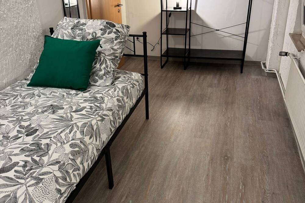Ganze Wohnung, Kleines Wiesel in Gladbeck, Kreis Recklinghausen