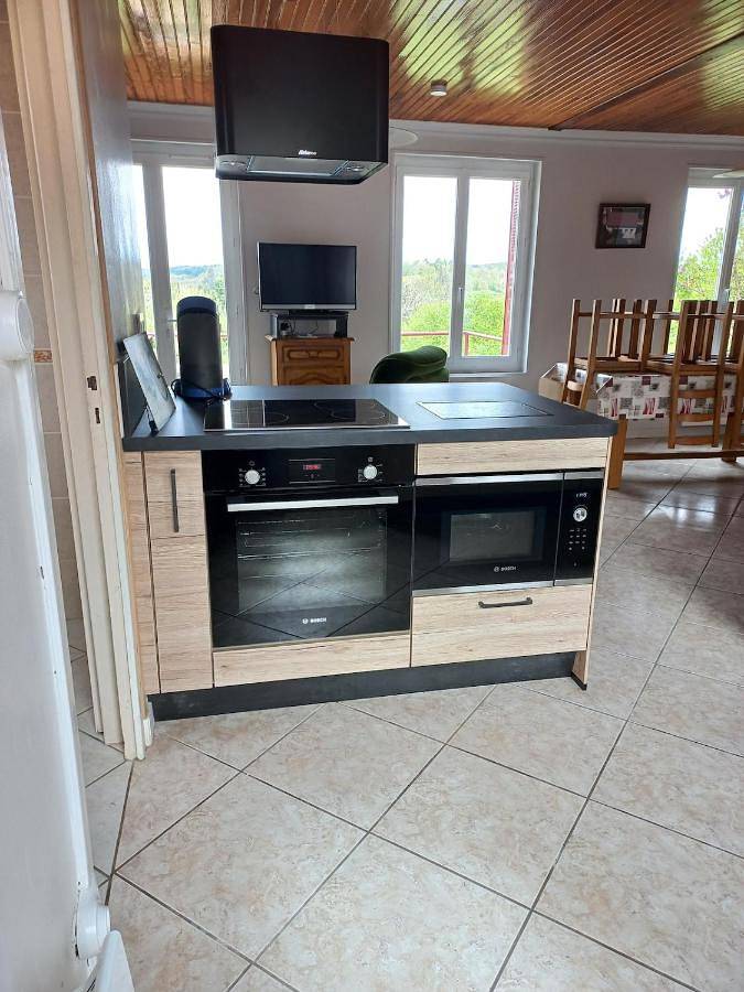 Location de vacances pour 6 personnes, avec terrasse et vue à Alligny-en-Morvan - 4