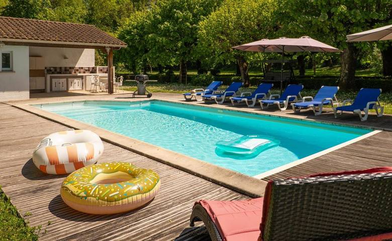 Location de vacances pour 6 personnes, avec piscine et jardin à Lempaut - 4