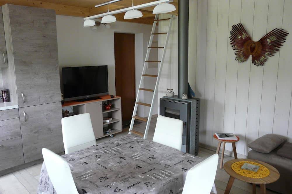 Ganze Wohnung, Appartement - Sur la Chenevière, (Le Bemont) in Le Bémont JU, Le Bémont (JU)