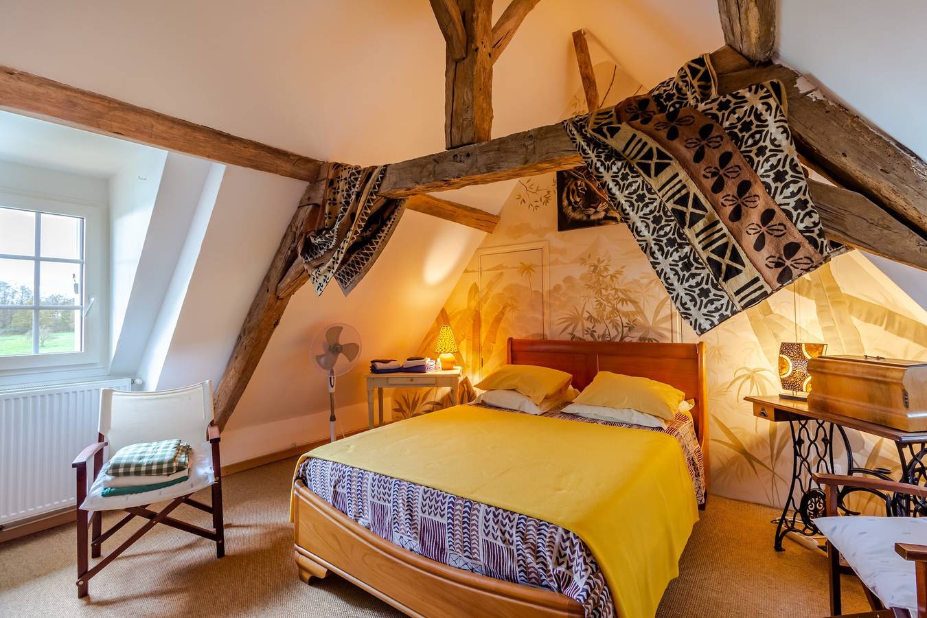 La Maison des Deux Cantous – Exotic Guest Rooms in Saint-Jory-las-Bloux, Périgord Vert
