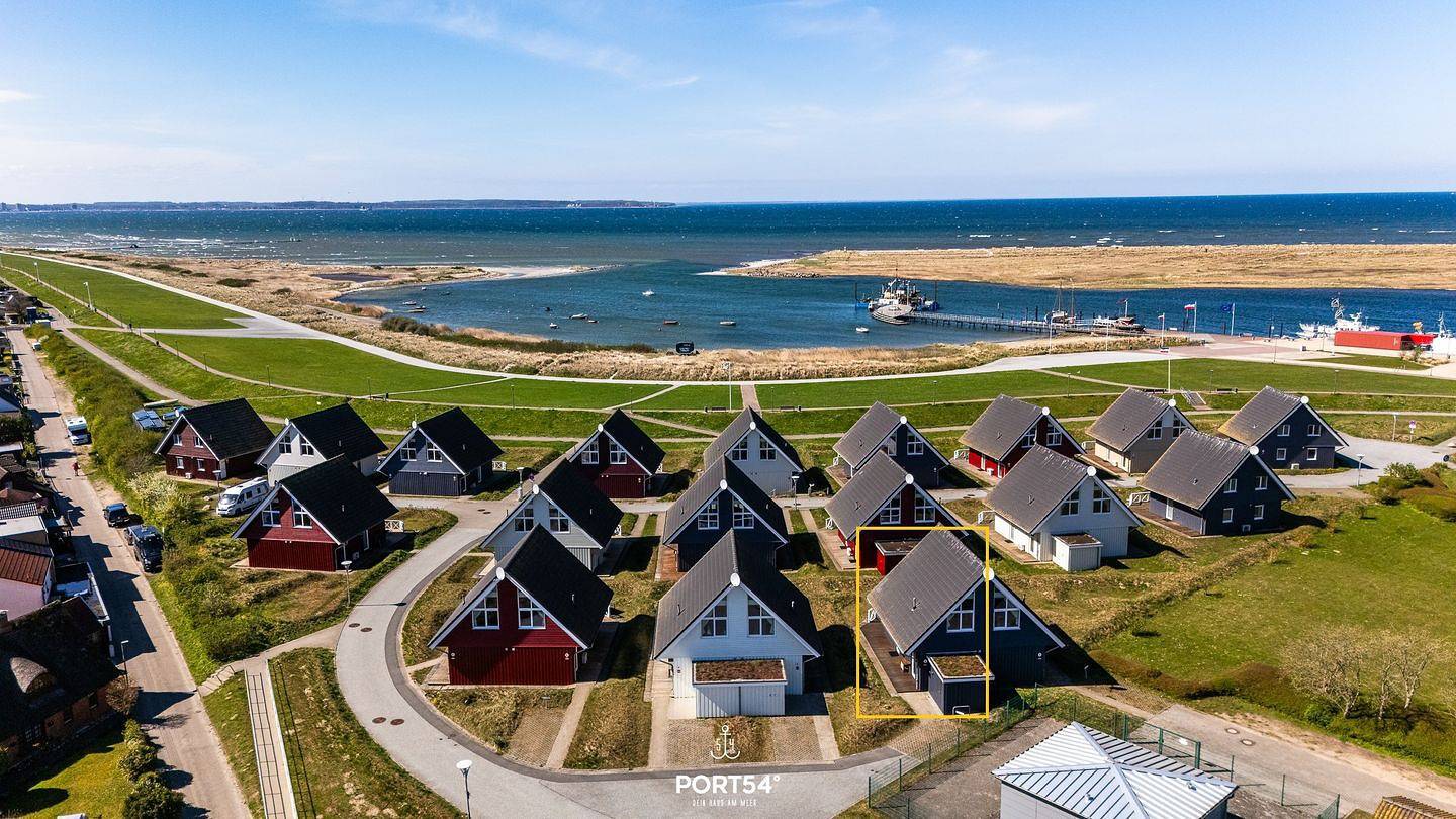Ferienhaus "Kieler Sprotte" mit Sauna, etwas Meerblick und 70 m zum Strand in Wendtorfer Strand, Wendtorf