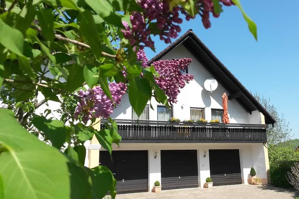 Ganze Wohnung, Ferienwohnung Christof - Haus Christof in Ebermannstadt, Frankenalb
