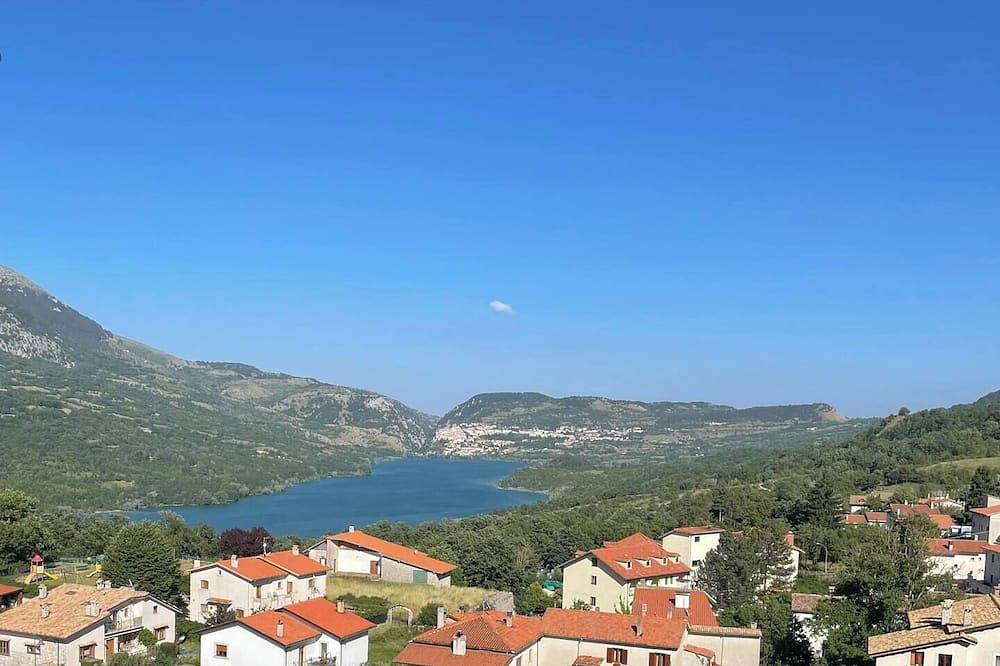 Casa vista lago in Civitella Alfedena, Parco nazionale d’Abruzzo
