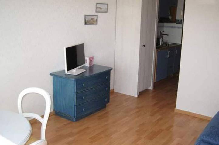 Appartement entier, Studio avec belle vue mer Exceptionnel à 50m De La Plage Sans Vis A Vis in Bénodet, Région de Quimper