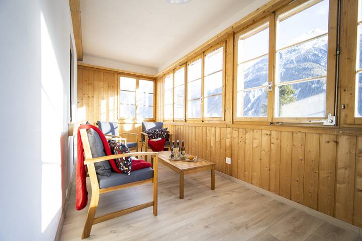 Ganze Wohnung, Chasa Schilana 84: Liebevoll eingerichtete 3.5-Zimmerwohnung im Herzen von Ramosch in Ramosch, Valsot