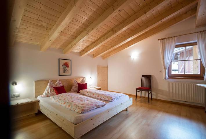 Ferienwohnung für 5 Personen, mit Balkon und Terrasse sowie Garten und Sauna in Valles
