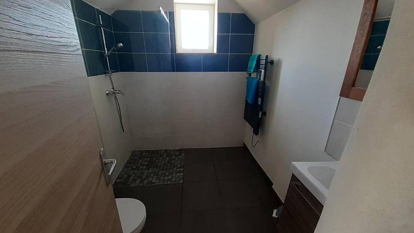 Gîte pour 4 personnes, avec vue et terrasse, animaux acceptés dans Breteil - 4