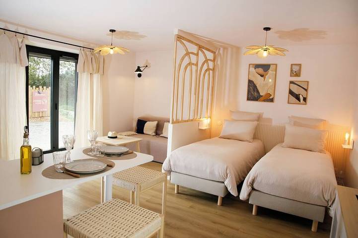 Gîte pour 2 personnes, avec jacuzzi et piscine à Saint-Évarzec - 2