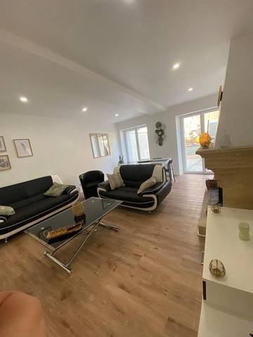 Gîte pour 6 personnes, avec terrasse à La Grande-Paroisse