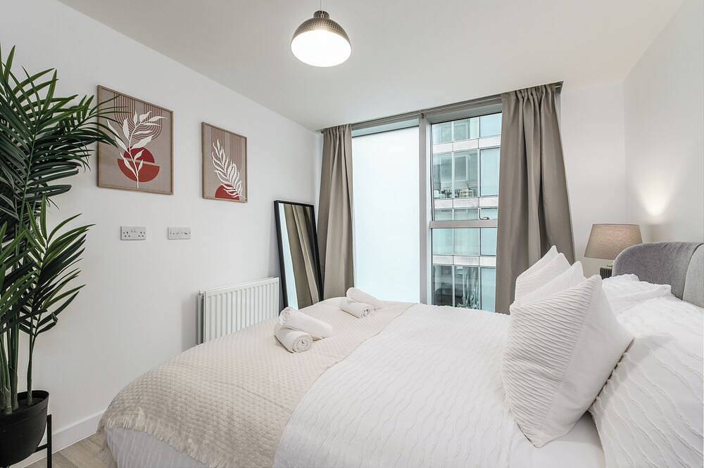 Entire apartment, The Hub Milton Keynes Central- 1 Bed Apartment with free parking in Milton Keynes, South East England