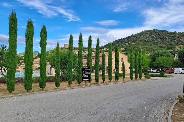 Holiday apartment for 6 people, with garden and balcony as well as pool, with pets - 1