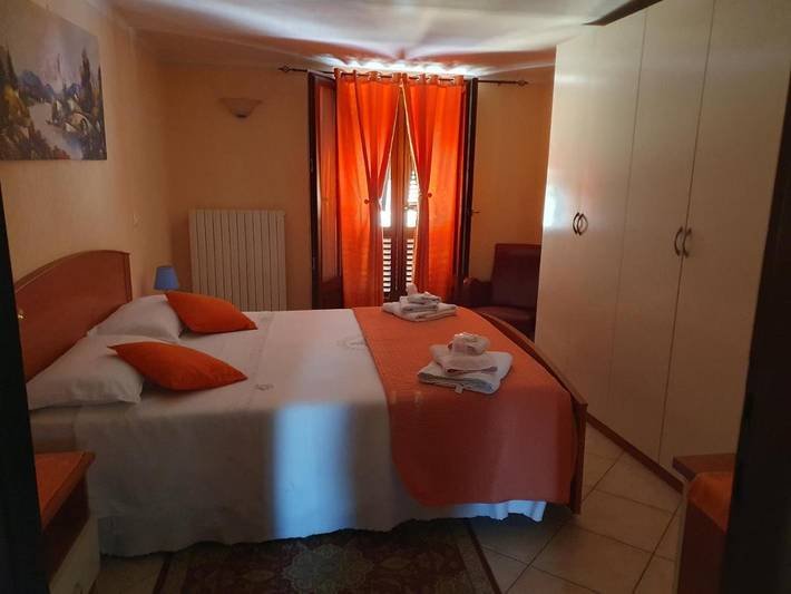 Location de vacances pour 6 personnes, avec terrasse et vue, animaux acceptés à Mondovì - 2